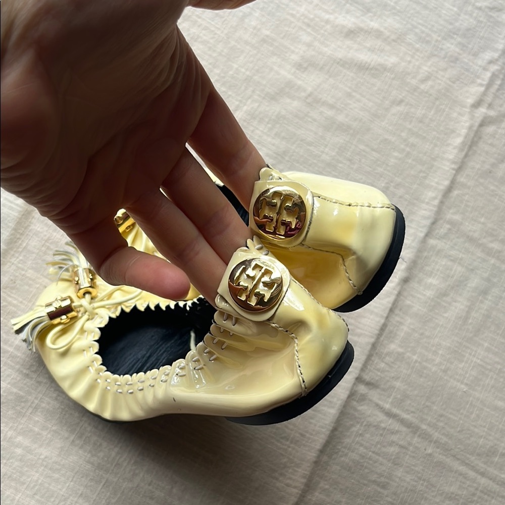 Tory Burch Yellow Flats - Picture 5 of 10